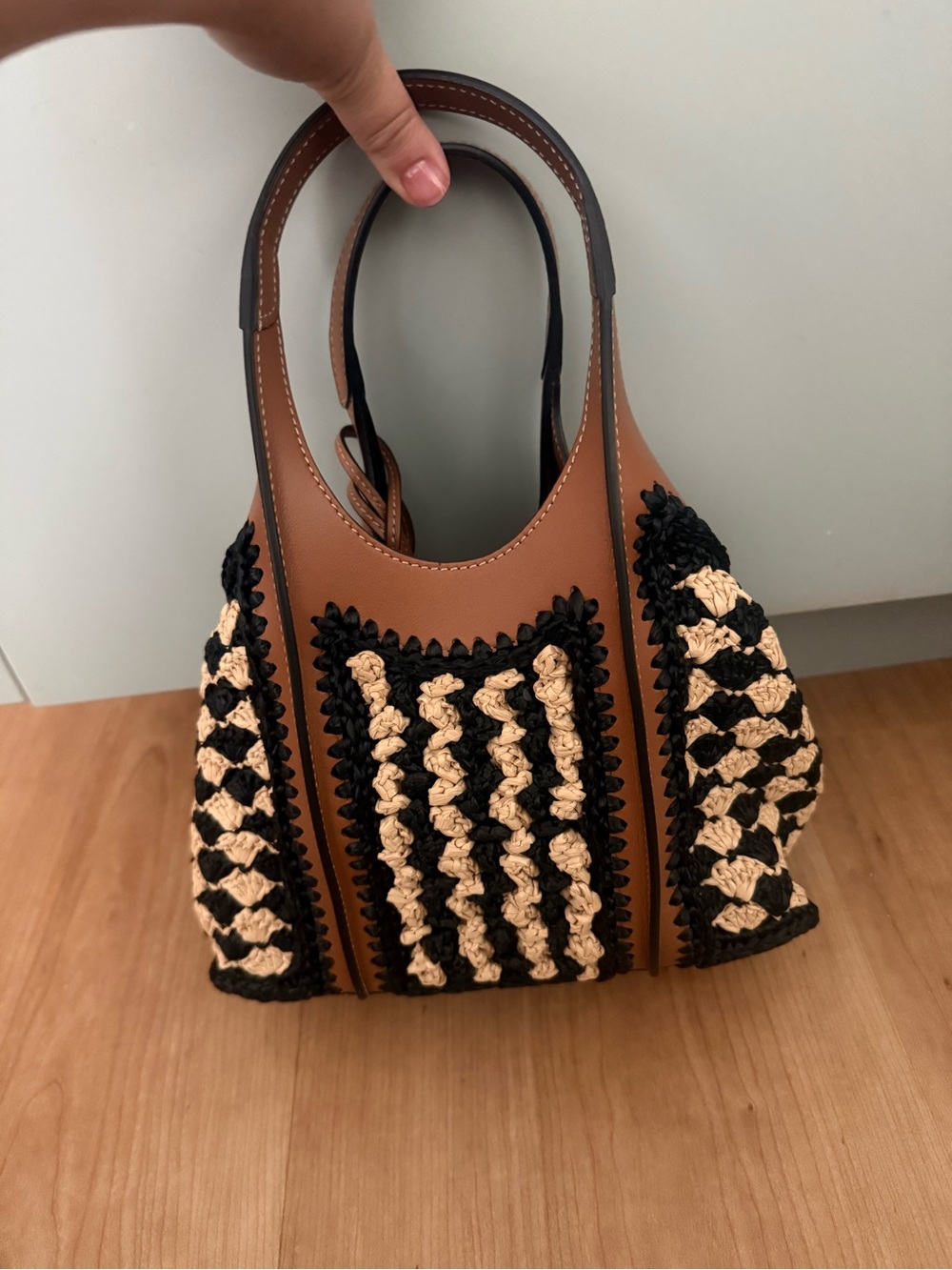 Tod's Mini Shopping Tote Raffia- like new! Never been used! - Picture 7 of 16
